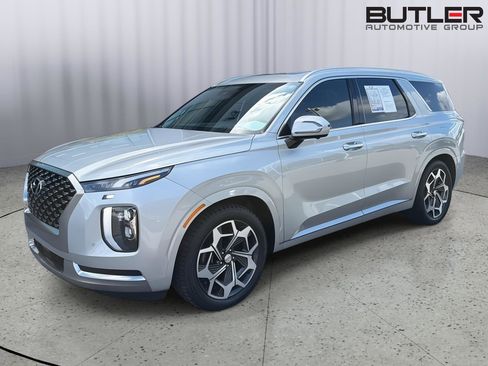 Used 2022 Hyundai Palisade Calligraphy w/ Cargo Package FWD image 2