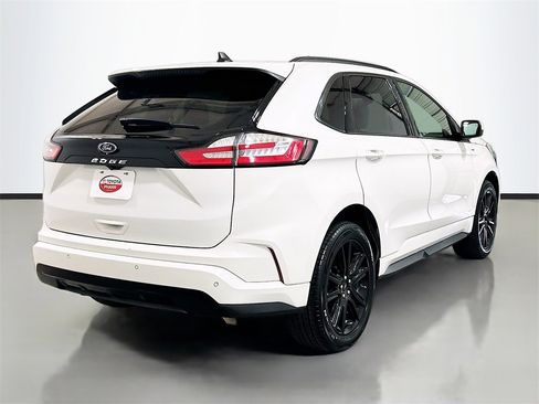 Used 2024 Ford Edge ST-Line image 4
