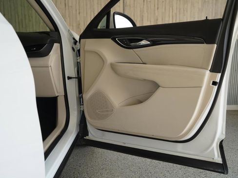 Used 2022 Buick Envision Preferred FWD image 32