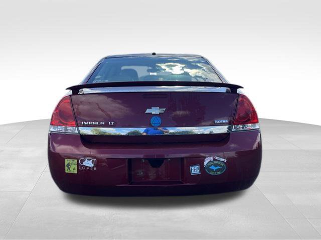 Used 2009 Chevrolet Impala LT w/ Luxury Edition Package FWD image 4