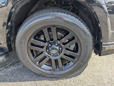 Used 2019 Toyota 4Runner Limited AWD/4WD image 11