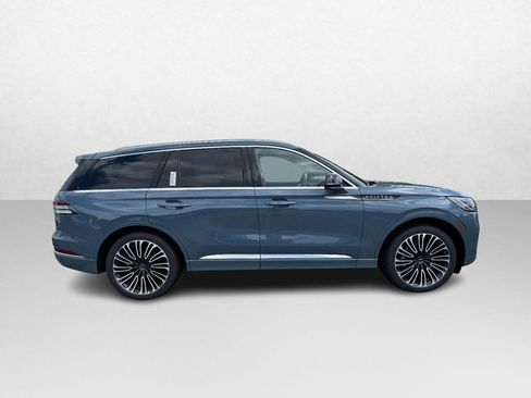 New 2025 Lincoln Aviator Black Label image 4