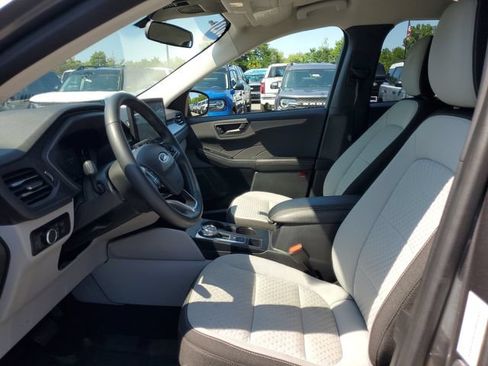 Certified 2023 Ford Escape Active w/ Tech Pack #1 AWD/4WD image 13