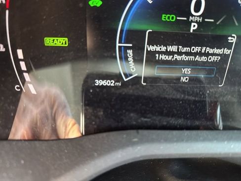 Used 2025 Toyota Camry LE FWD image 9