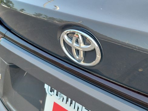 Certified 2025 Toyota Corolla LE FWD image 8