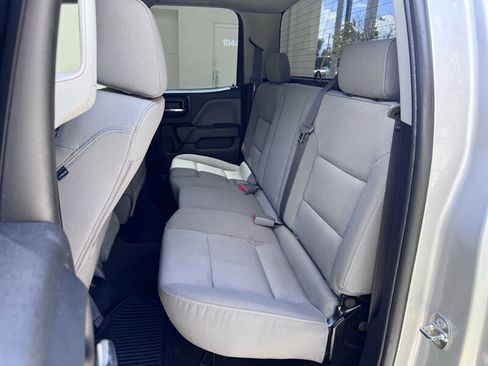 Used 2018 Chevrolet Silverado 1500 LT AWD/4WD image 15