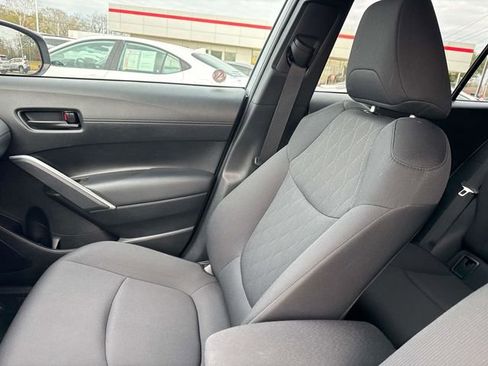 Used 2024 Toyota Corolla Cross LE image 21