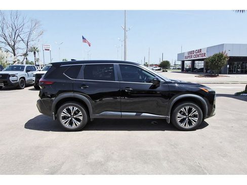 Certified 2022 Nissan Rogue SV FWD image 5