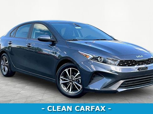 Used 2023 Kia Forte LXS FWD image 3