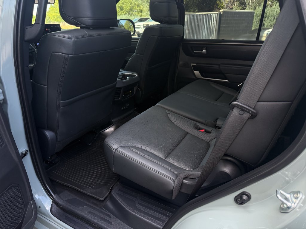 Used 2025 Toyota Sequoia Limited w/ Tow Technology Package AWD/4WD image 34