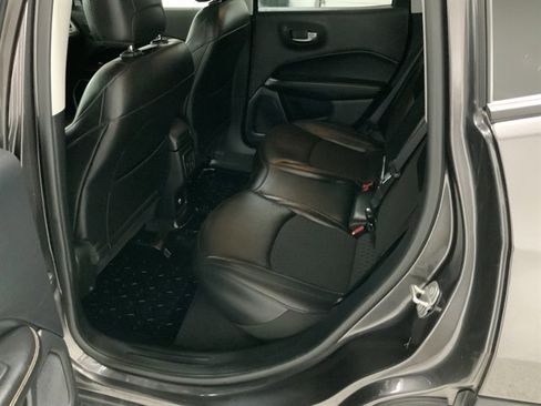 Used 2021 Jeep Compass Latitude image 17