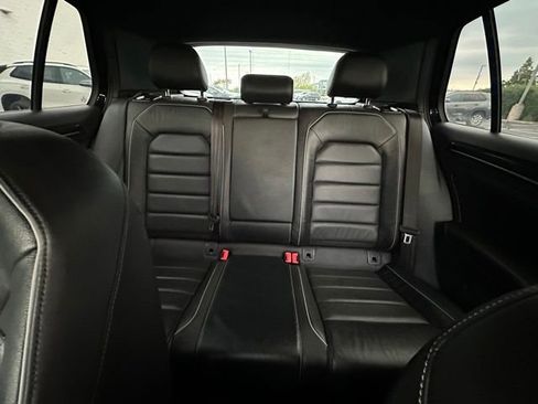 Used 2019 Volkswagen Golf R 4-Door AWD/4WD image 28