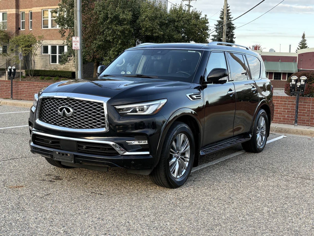 Used 2020 INFINITI QX80 Luxe w/ Proassist Package RWD image 2