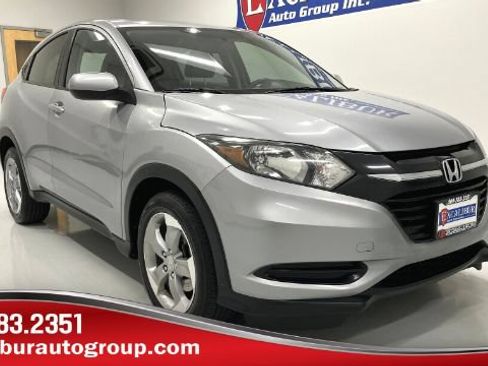 Used 2018 Honda HR-V LX image 1