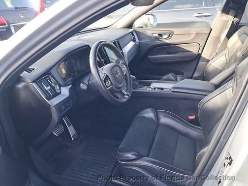 Used 2019 Volvo XC60 T6 R-Design w/ Protection Package Premier AWD/4WD image 5