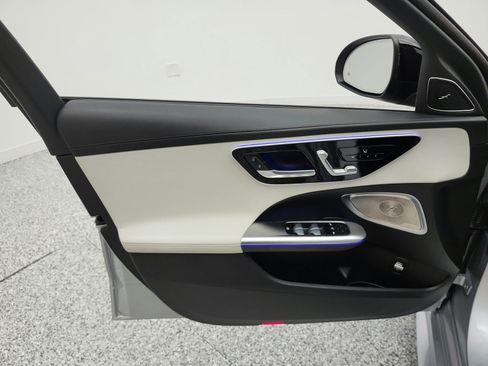 Used 2022 Mercedes-Benz C 300 Sedan image 18