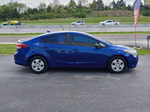 Used 2017 Kia Forte LX FWD image 6