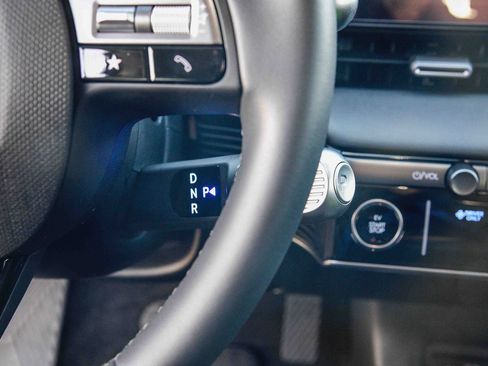 Used 2025 Hyundai Ioniq 5 Limited image 19