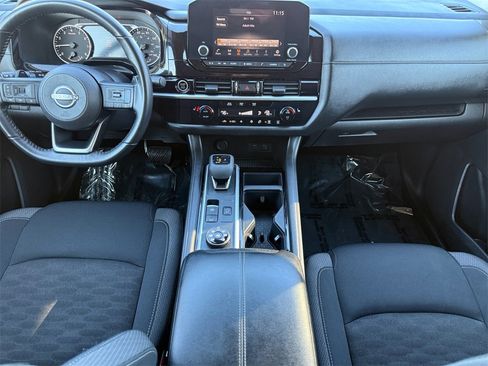 Certified 2024 Nissan Pathfinder SV image 10