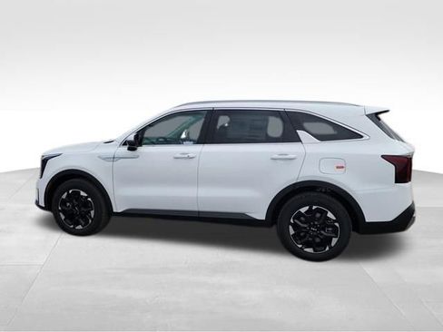 New 2026 Kia Sorento S w/ S Panoramic Sunroof Package image 7