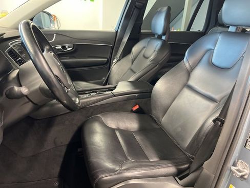 Used 2020 Volvo XC90 T5 Momentum image 26