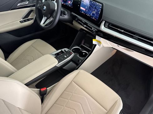 Used 2025 BMW X1 xDrive28i w/ Convenience Package image 27