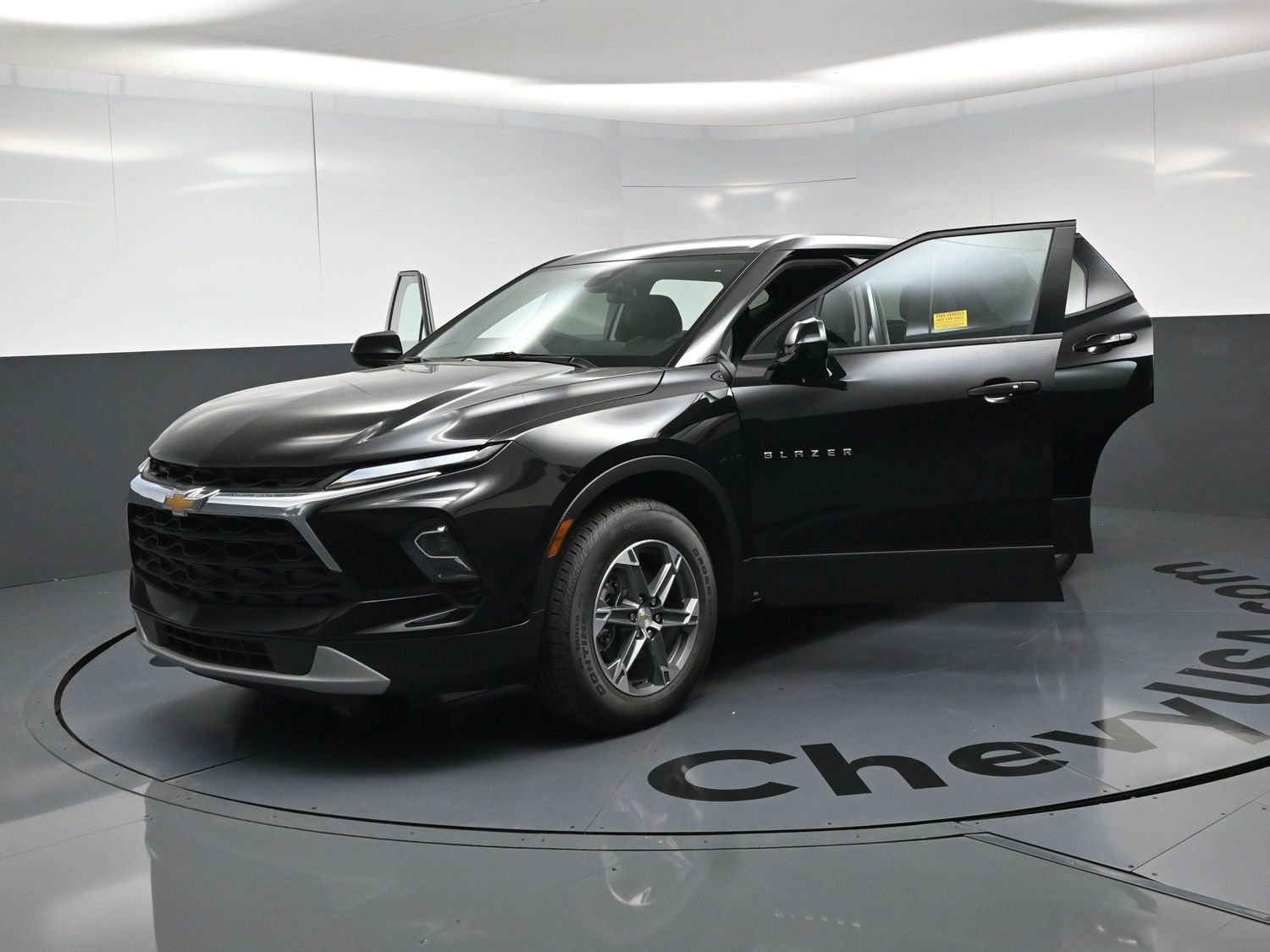 Used 2026 Chevrolet Blazer LT FWD image 22