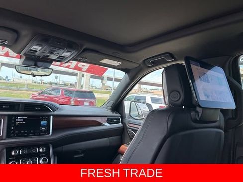 Used 2023 GMC Yukon Denali Ultimate AWD/4WD image 38