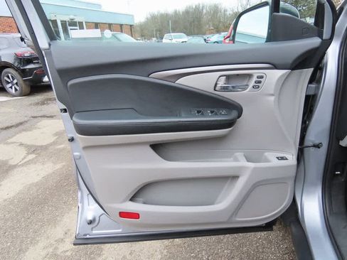 Used 2019 Honda Pilot EX-L image 17