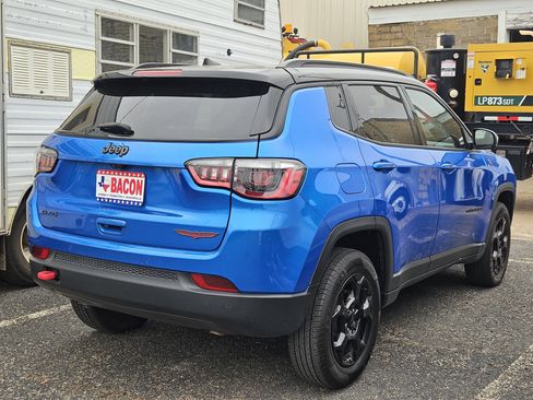Used 2024 Jeep Compass Trailhawk AWD/4WD image 3