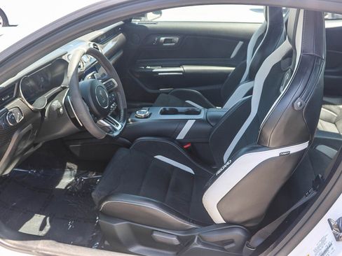Used 2022 Ford Mustang Shelby GT500 w/ Technology Package RWD image 18