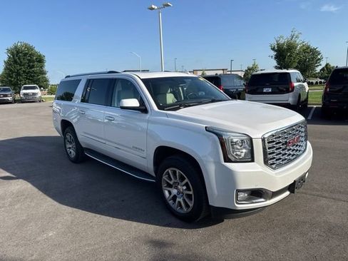 Used 2019 GMC Yukon XL Denali w/ Open Road Package AWD/4WD image 1