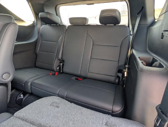 New 2027 Chevrolet Traverse LT w/ Enhanced Driving Package FWD image 8