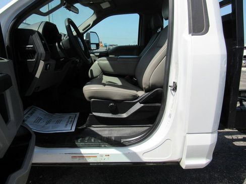 Used 2021 Ford F550 2WD Regular Cab Super Duty image 23