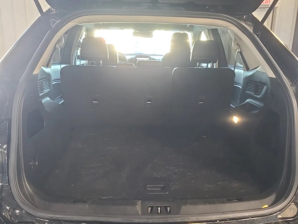 Used 2023 Ford Edge SEL AWD/4WD image 11
