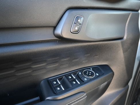 Used 2024 Ford Ranger XLT image 17