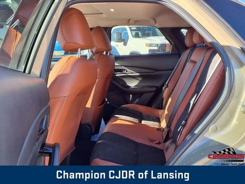 Used 2024 MAZDA CX-30 Carbon image 11