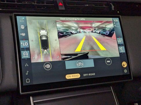 New 2026 Land Rover Range Rover Velar Dynamic SE image 13