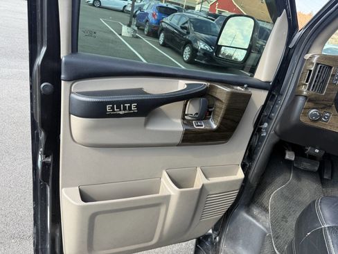 Used 2014 GMC Savana 2500 Extended image 22