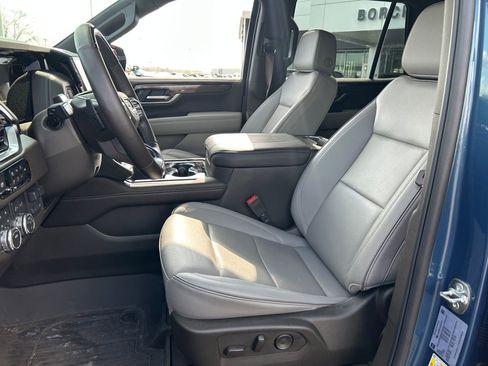 Used 2025 GMC Yukon Elevation AWD/4WD image 22