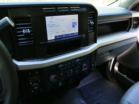 Used 2023 Ford F350 XL w/ XL Chrome Package AWD/4WD image 11