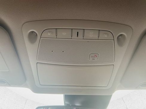 Used 2017 Nissan Rogue SL FWD image 17