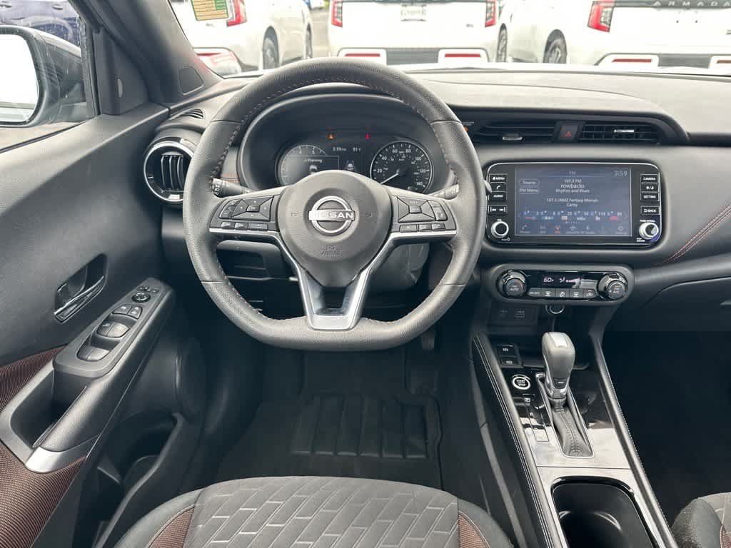 Used 2024 Nissan Kicks SR FWD image 10