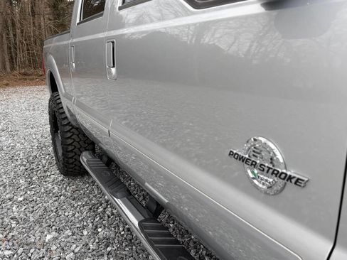 Used 2015 Ford F250 Lariat w/ Lariat Ultimate Package image 13