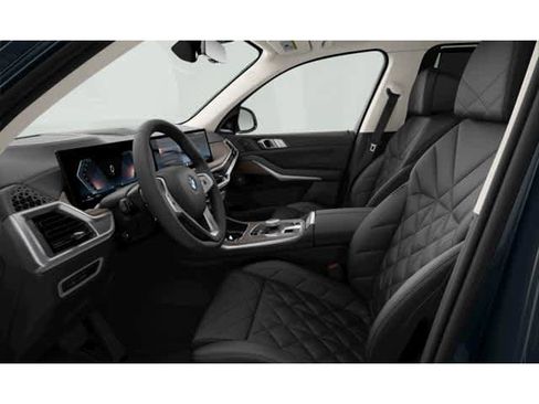 New 2026 BMW X7 xDrive40i w/ Executive Package image 6