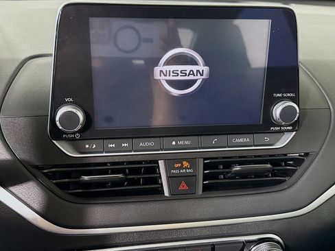 Used 2021 Nissan Altima 2.5 SV image 18