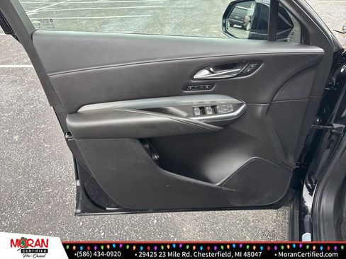 Used 2020 Cadillac XT4 Premium Luxury w/ Cold Weather Package image 10