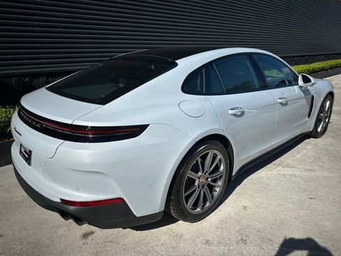 Certified 2026 Porsche Panamera image 9