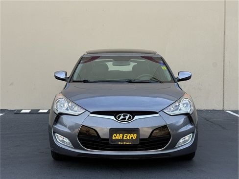 Used 2013 Hyundai Veloster w/ Style Pkg FWD image 2
