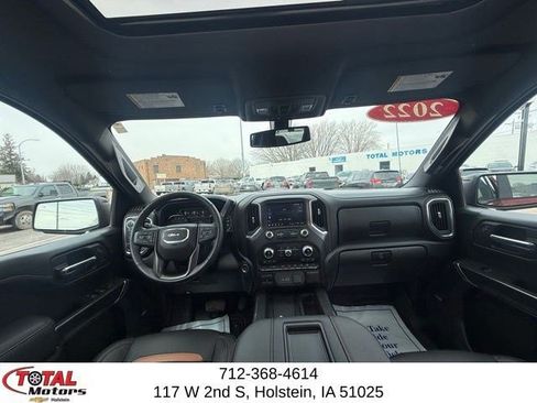 Used 2022 GMC Sierra 1500 AT4 w/ AT4 Premium Package image 14